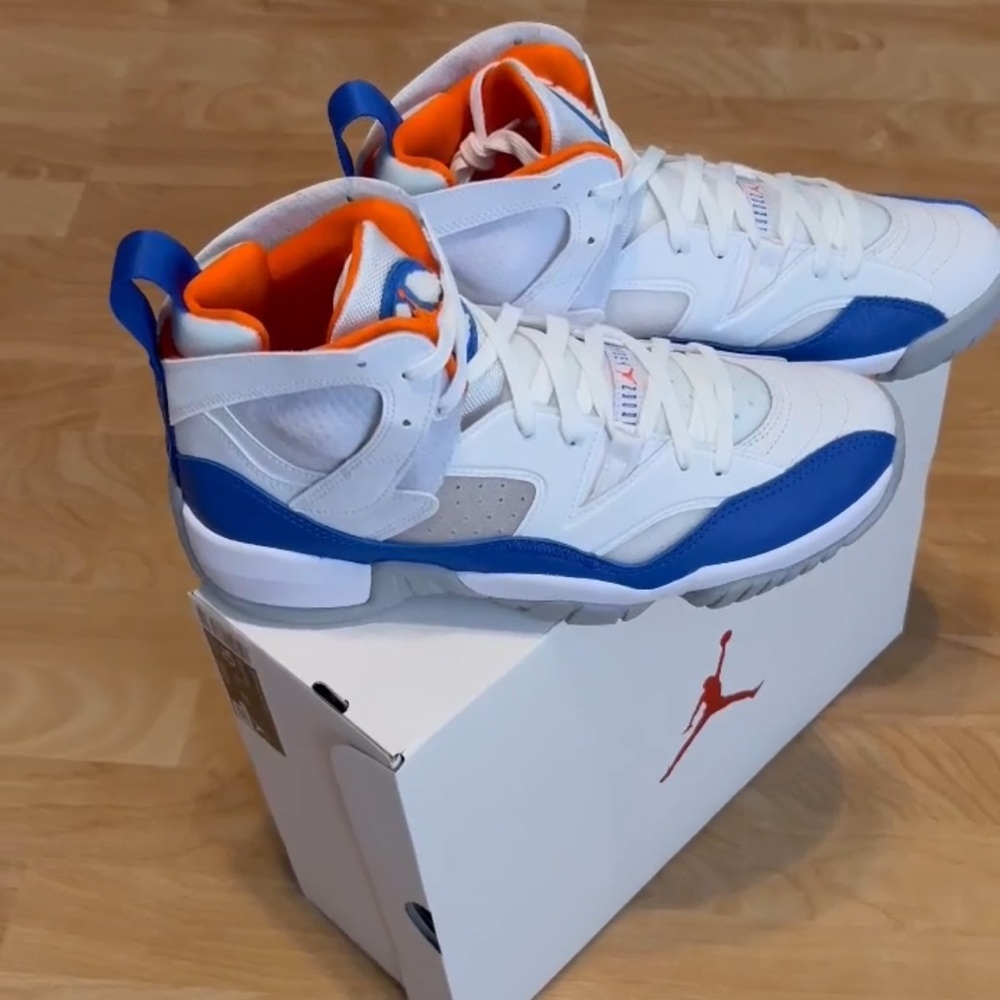 🏀 BRAND NEW 🏀
Jordan Jumpman Two Trey